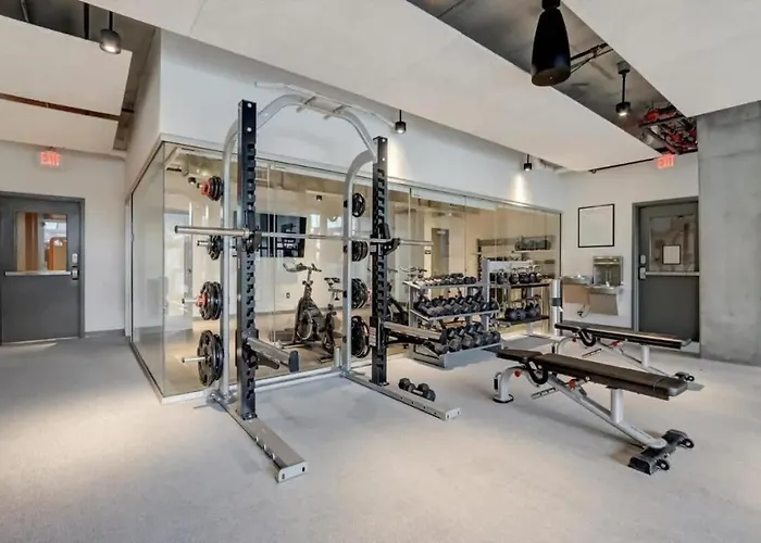 Boulevard Highrise Stu Sky Pool Parking Gym 24 Phoenix