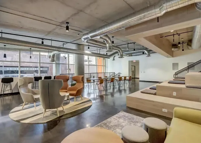 Apartment Boulevard Highrise Stu Sky Pool Parking Gym 24