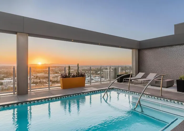 Boulevard Highrise Stu Sky Pool Parking Gym 24 Apartment *
